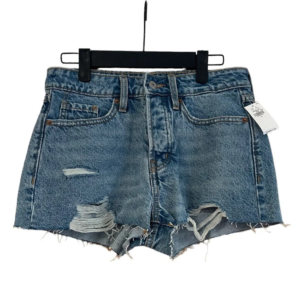 NWT OLD NAVY HIGH RISE OG STRAIGHT DENIM SHORTS